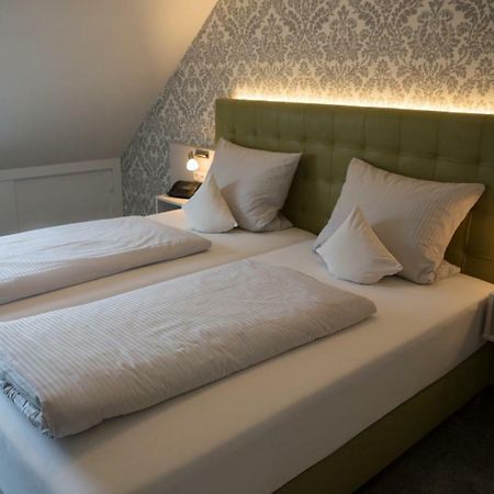 Weingut Stiftshof Hotel Enkirch Eksteriør billede