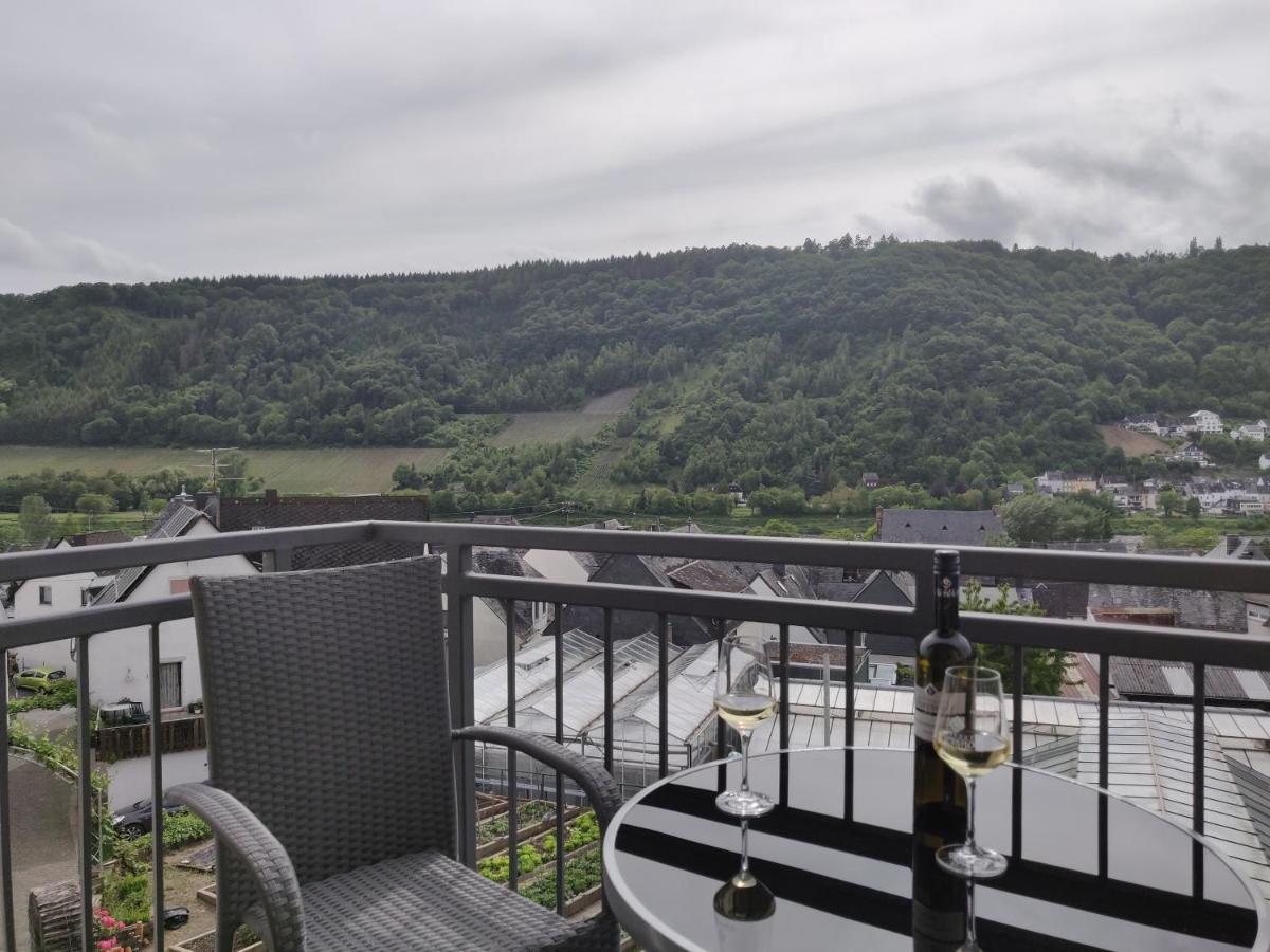 Weingut Stiftshof Hotel Enkirch Eksteriør billede