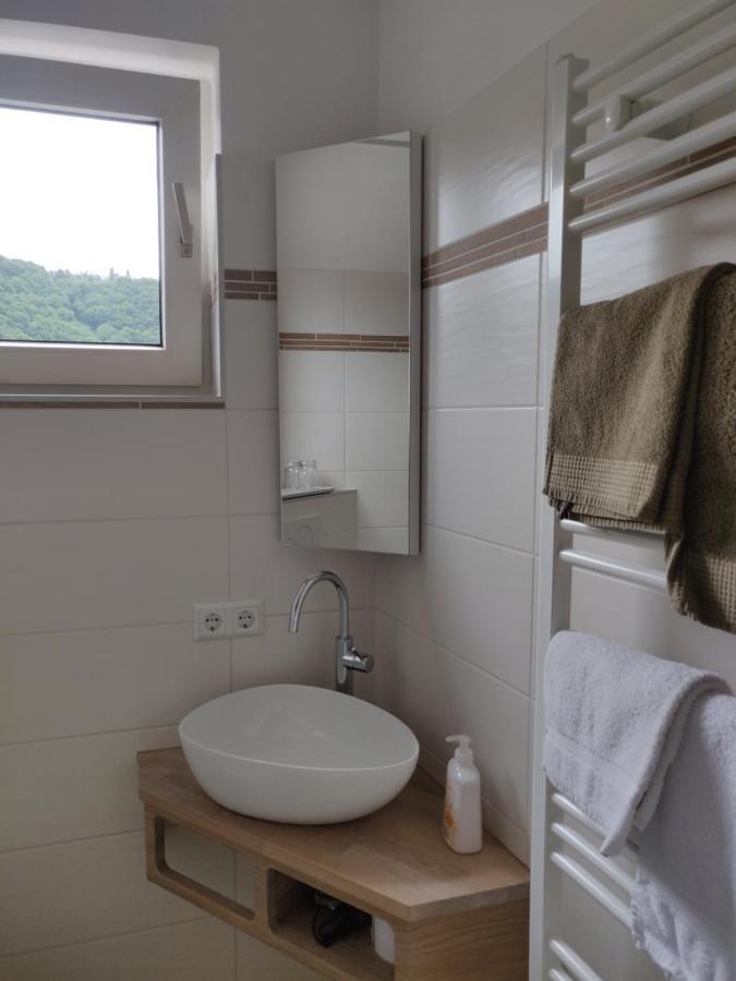 Weingut Stiftshof Hotel Enkirch Eksteriør billede