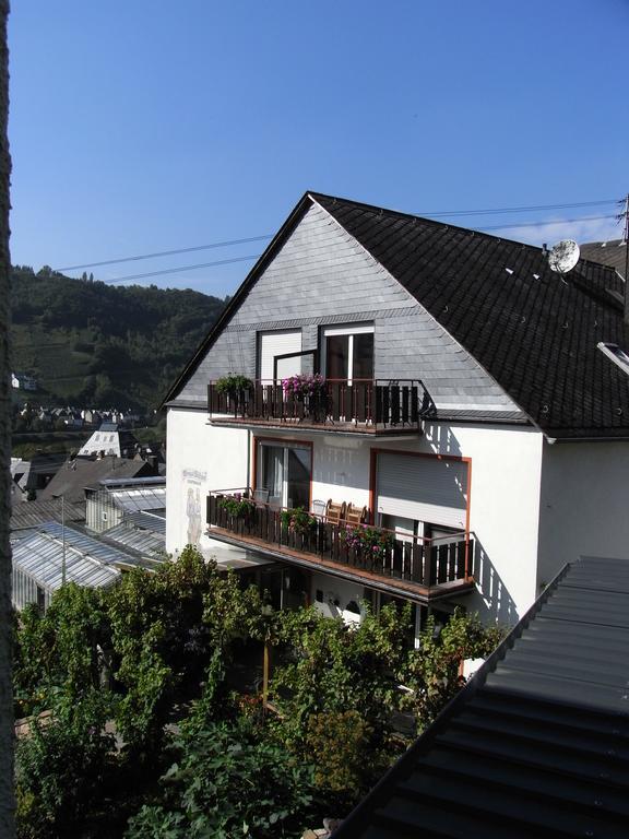 Weingut Stiftshof Hotel Enkirch Eksteriør billede